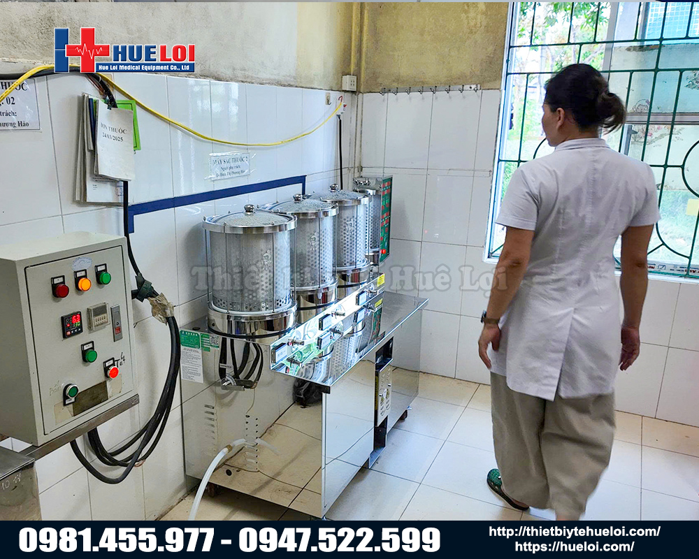 m&aacute;y sắc thuốc đ&ocirc;ng y đ&oacute;ng t&uacute;i 3 nồi đun 